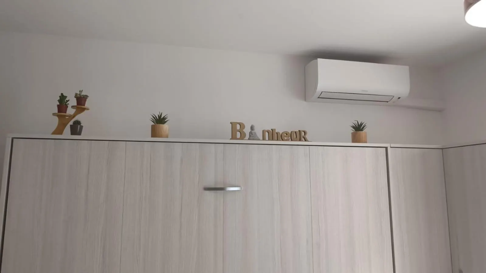 Studio Calme Et Paisible, Climatise Avec Terrasse Au Dernier Etage, 100M Du Tramway Et 20 Min De La Promenade Des Anglais Νίκαια 0*,